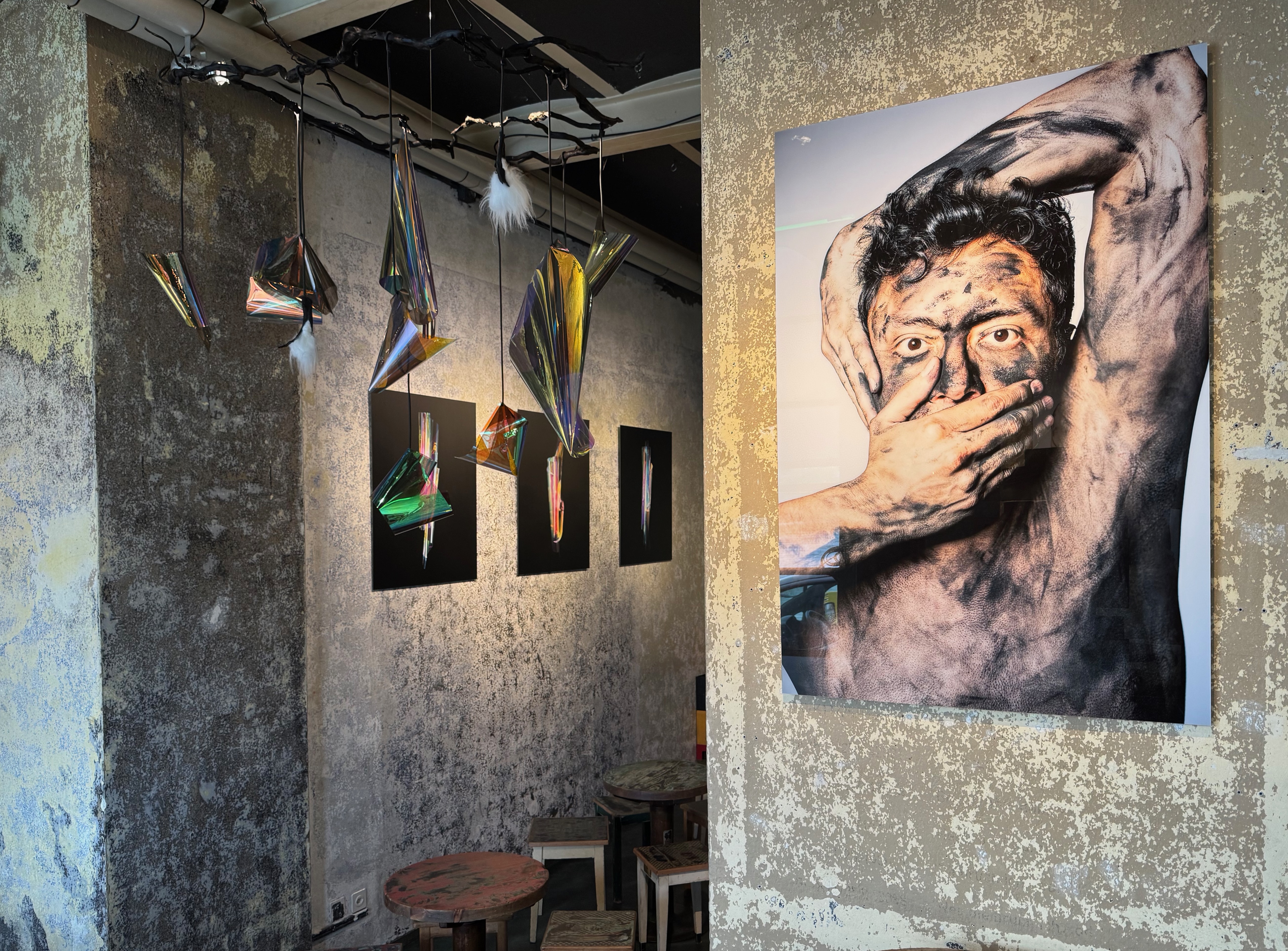 /dms5216  /cargobar-event-pictures/2025/Ausstellungen/eva/IMG_1605.jpeg