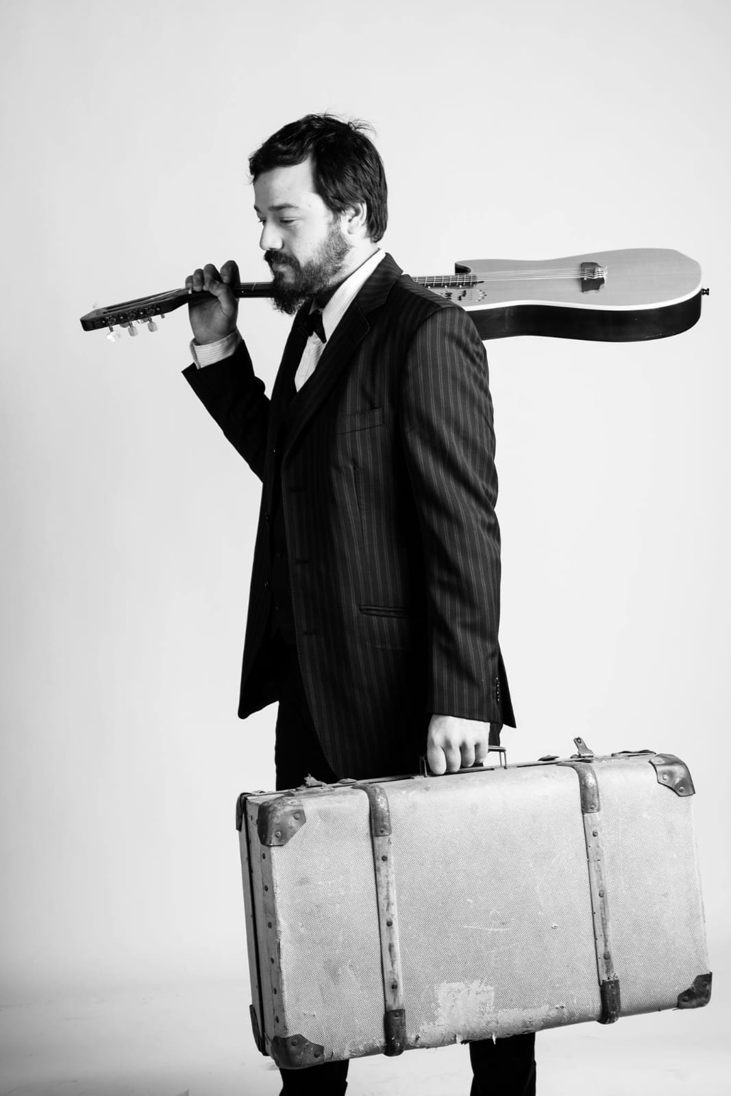 /dms1067  /cargobar-event-pictures/2025/Konzerte/XaviGomez/xavi_Gomes.jpeg