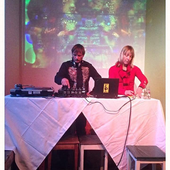 /dms720  /cargobar-event-pictures/2025/untitled/untitled/14_CastroK7.jpg